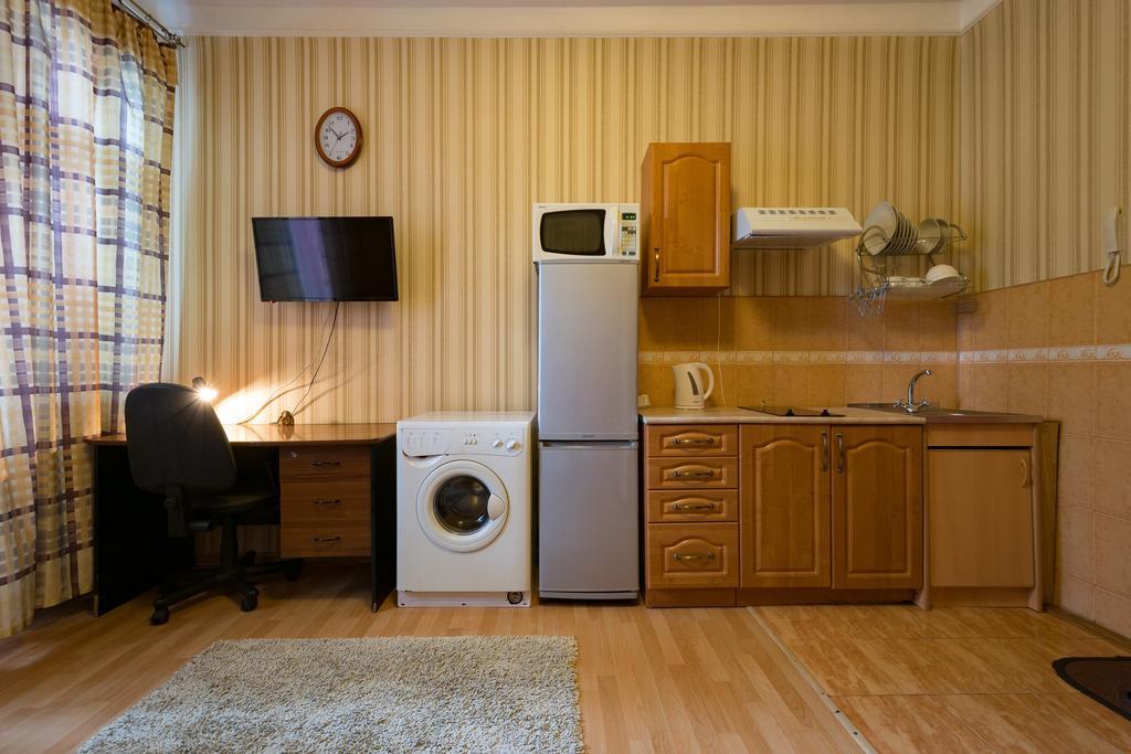 Nadezhda Apartments On Kabanbay Batyr 122 Almaty Exterior photo