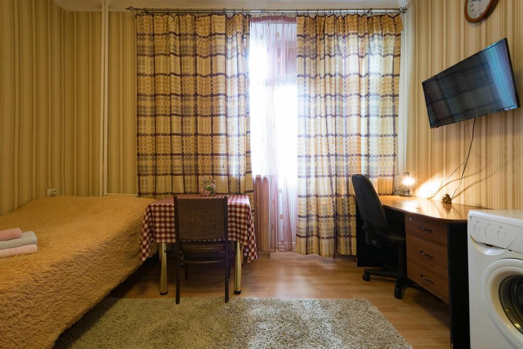 Nadezhda Apartments On Kabanbay Batyr 122 Almaty Exterior photo