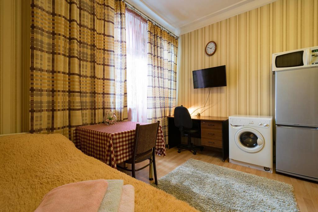 Nadezhda Apartments On Kabanbay Batyr 122 Almaty Exterior photo